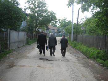 The men led us back home through Rokosova.