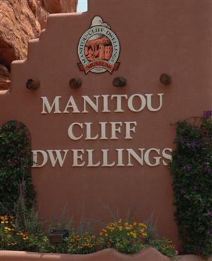 Manitou Cliff Dwellings sign
